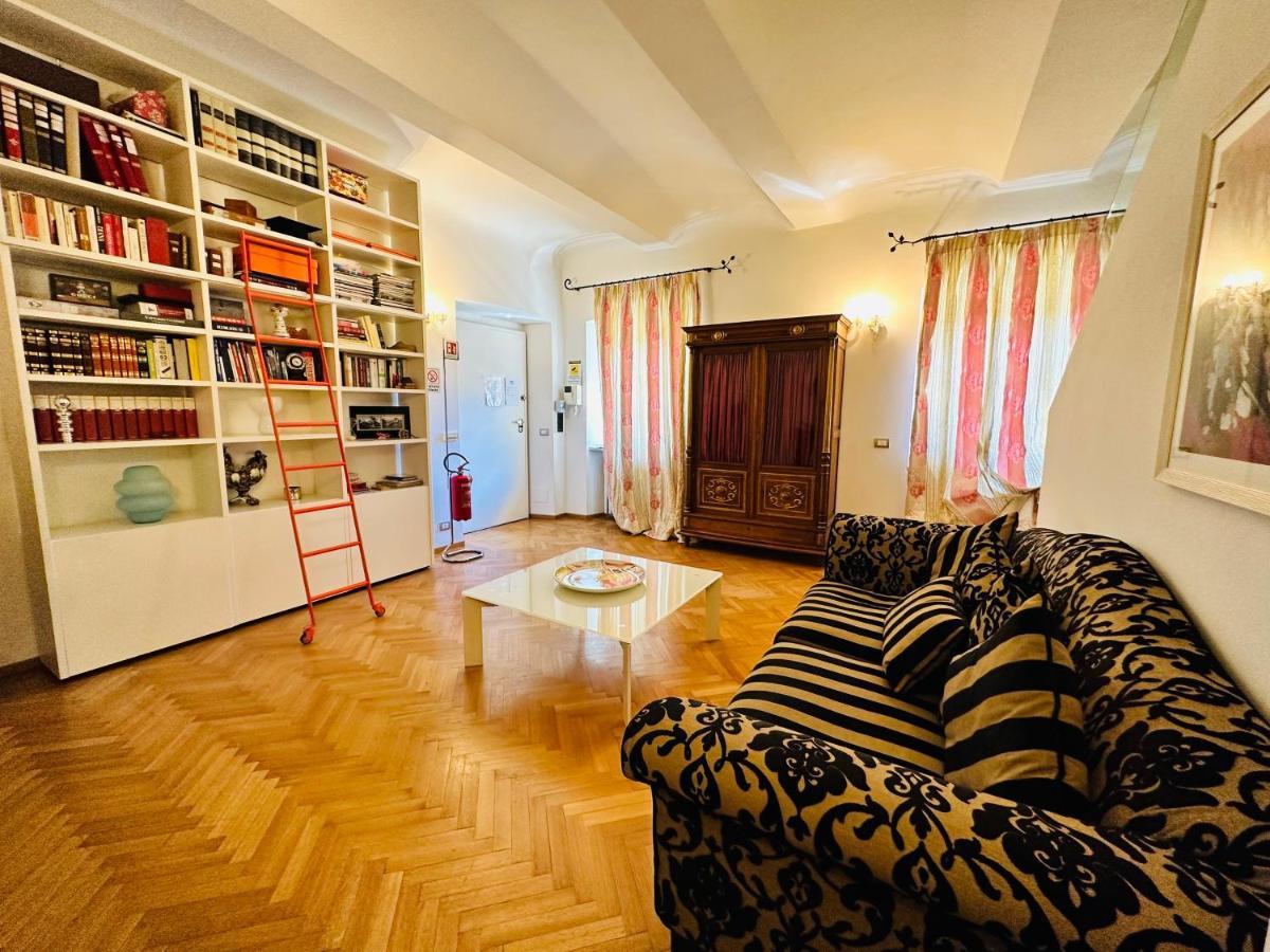Comecasa Alfieri Elegant Apartment Asti Exteriér fotografie